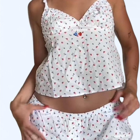 Glassons Mixed Berry Ruffle Cami Set - Picture 3 of 6